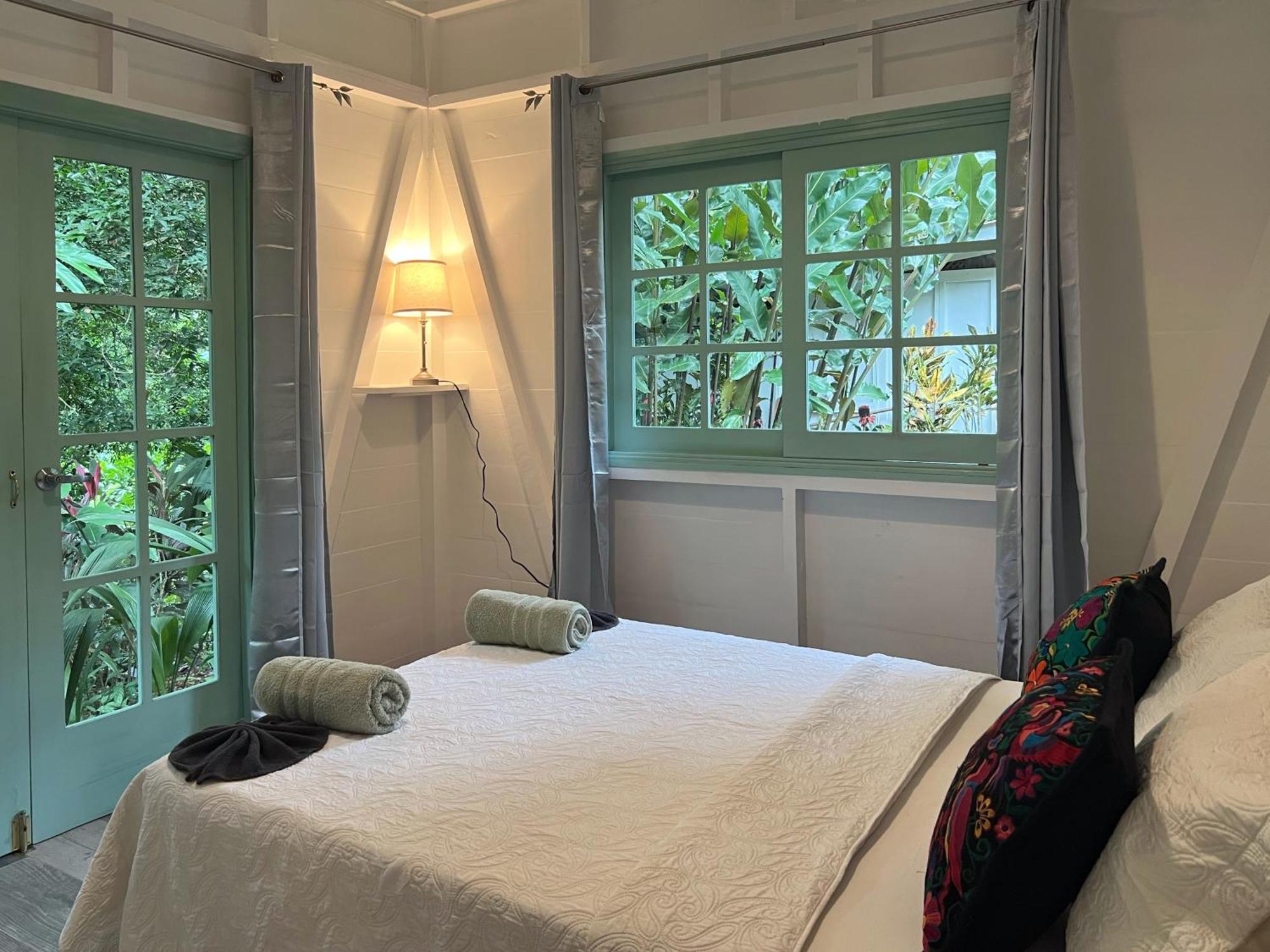 Geckoes Lodge Cocles Room photo
